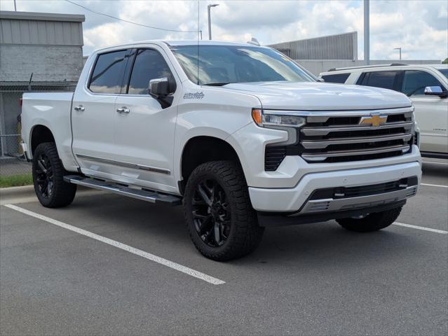 2022 Chevrolet Silverado 1500 4WD Crew Cab Short Bed High Country