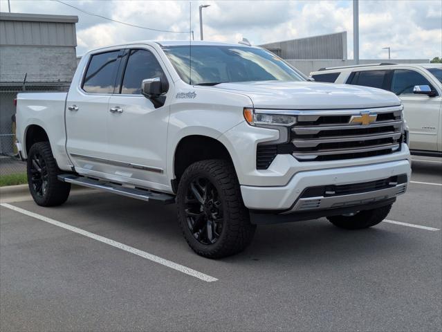 2022 Chevrolet Silverado 1500 4WD Crew Cab Short Bed High Country