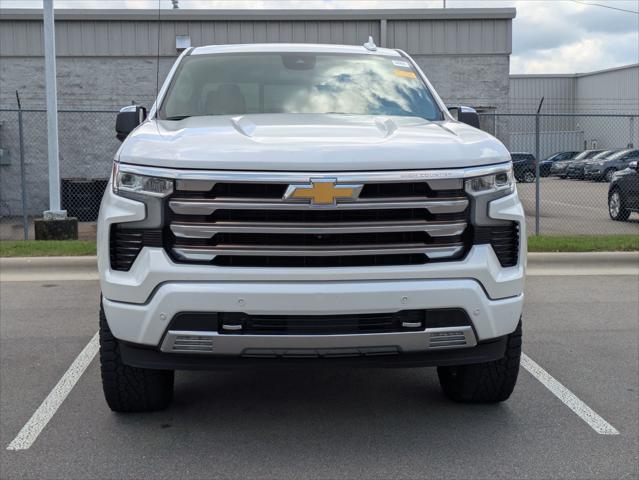 2022 Chevrolet Silverado 1500 4WD Crew Cab Short Bed High Country