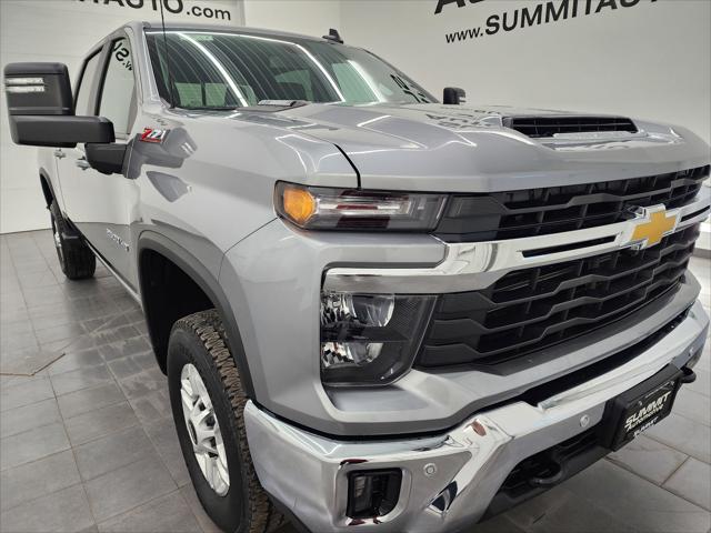 2025 Chevrolet Silverado 2500HD 4WD Crew Cab Standard Bed LT