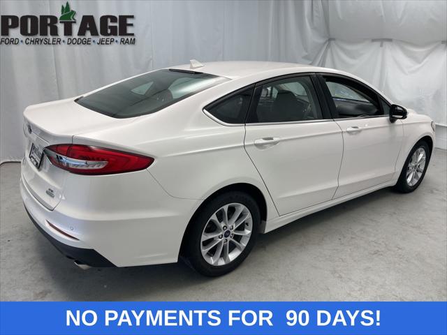 2020 Ford Fusion SE