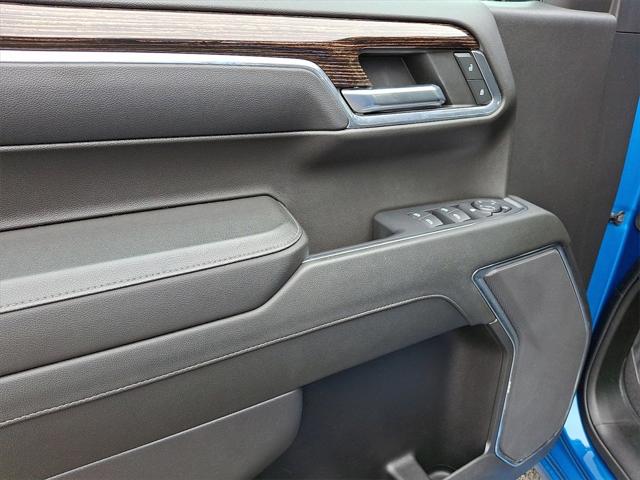 2024 GMC Sierra 1500 4WD Crew Cab Short Box Elevation with 3SB