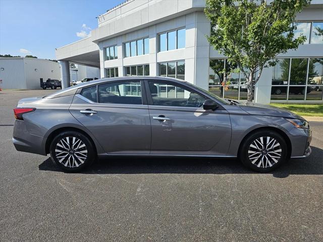 2024 Nissan Altima SV FWD