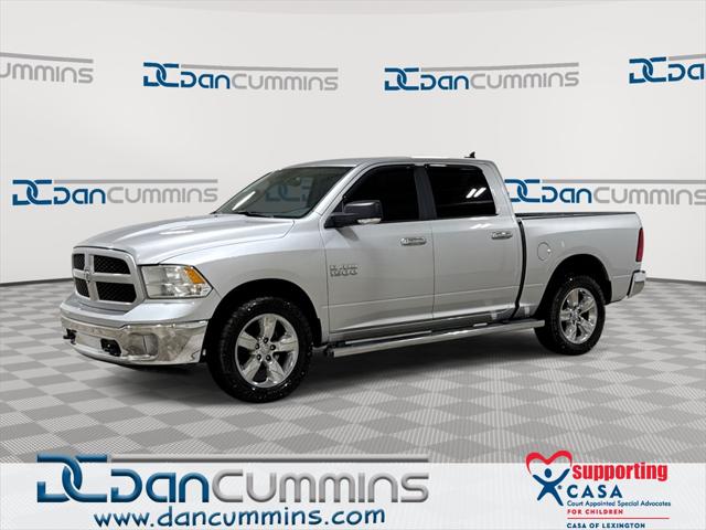2017 RAM 1500 Big Horn Crew Cab 4x4 57 Box