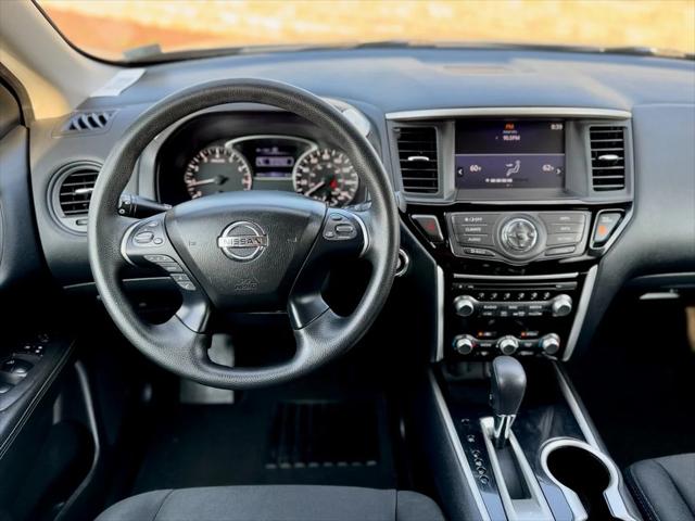 2019 Nissan Pathfinder S