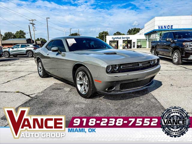 2017 Dodge Challenger SXT 2017 Dodge Challenger SXT