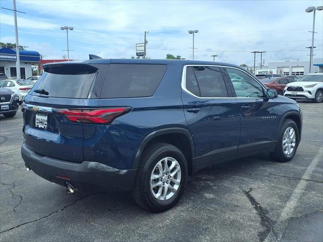 2022 Chevrolet Traverse AWD LS
