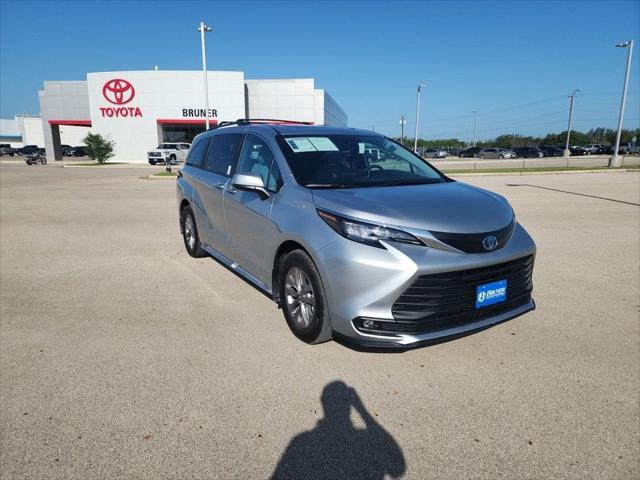2025 Toyota Sienna XLE