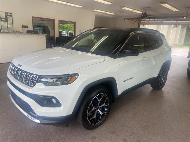 2025 Jeep Compass COMPASS LIMITED 4X4