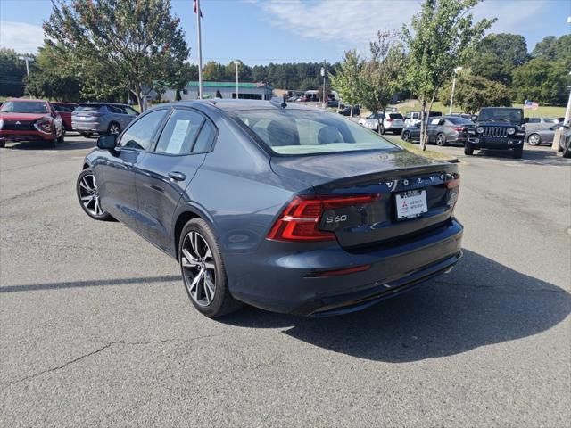 2024 Volvo S60 B5 Core Dark Theme