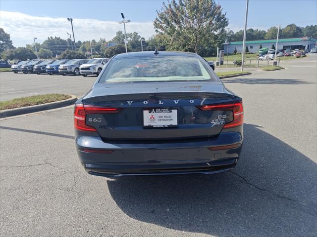 2024 Volvo S60 B5 Core Dark Theme