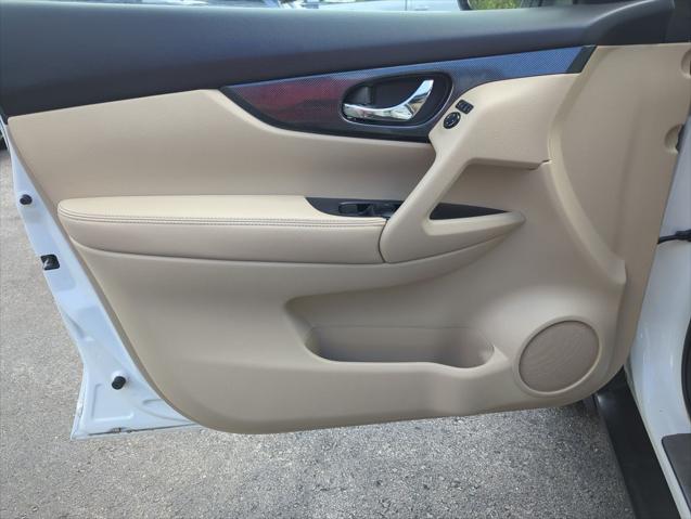 Used 2015 Nissan Rogue For Sale in Muscle Shoals, AL