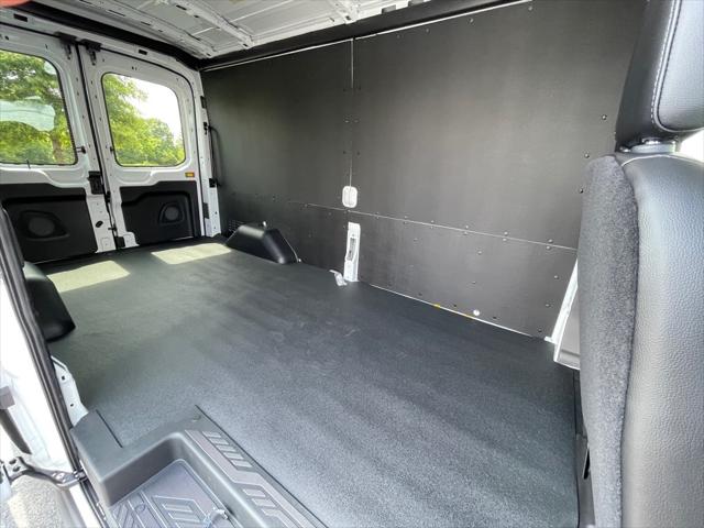 2025 Ford Transit Cargo Van Base