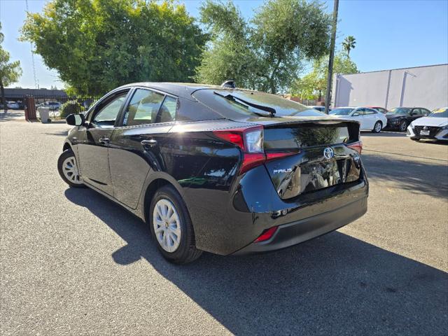 2022 Toyota Prius LE
