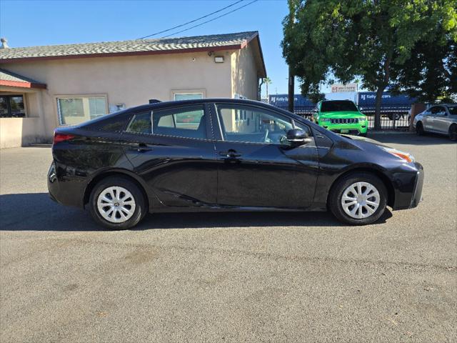 2022 Toyota Prius LE