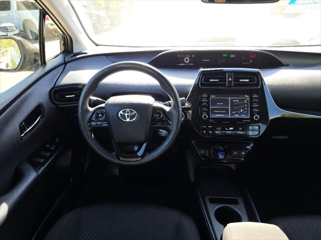 2022 Toyota Prius LE