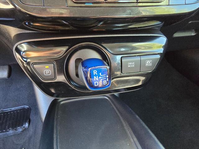 2022 Toyota Prius LE