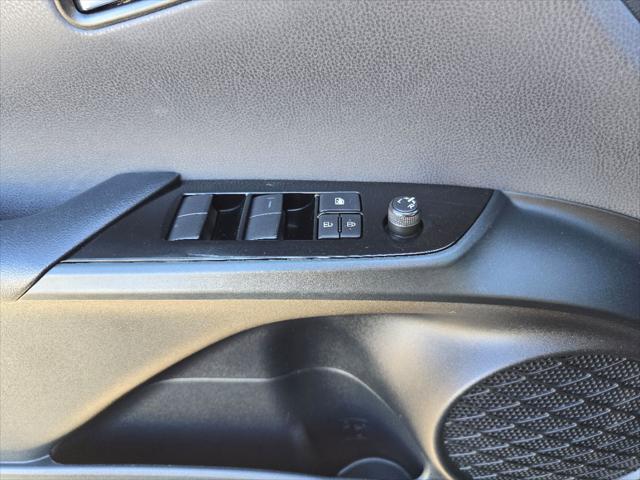 2022 Toyota Prius LE