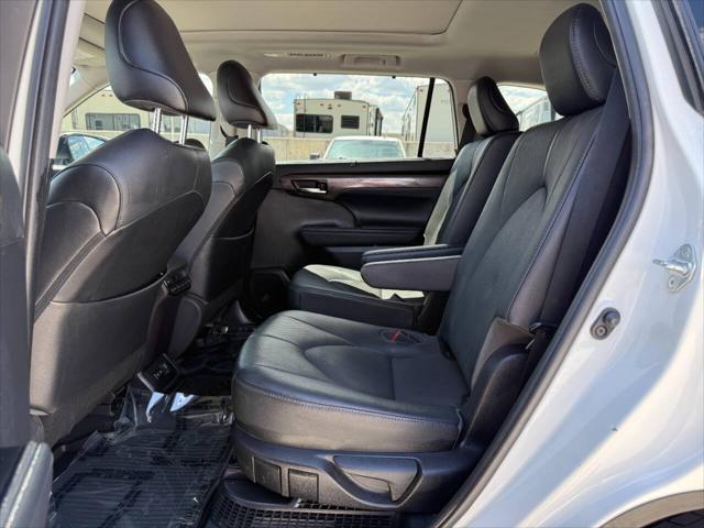 2021 Toyota Highlander Hybrid Platinum