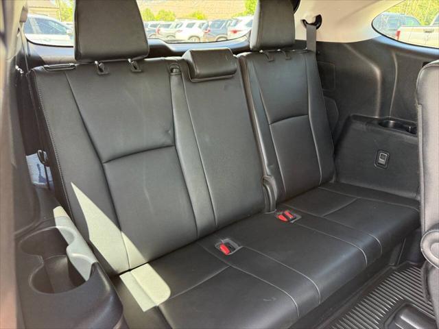 2021 Toyota Highlander Hybrid Platinum