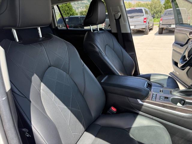 2021 Toyota Highlander Hybrid Platinum