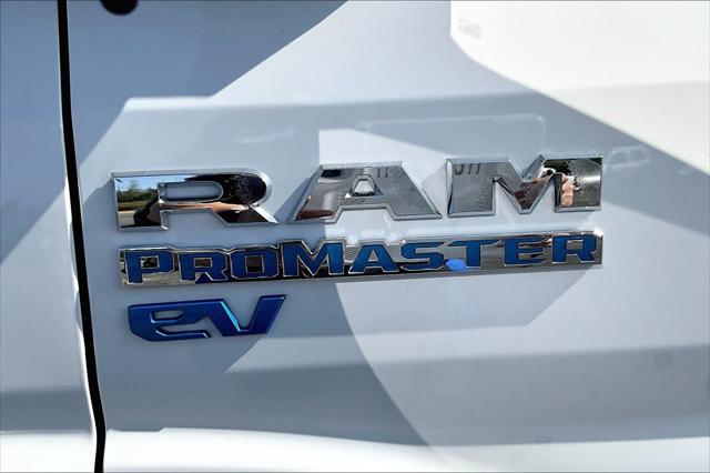 2025 Ram ProMaster Step Van Super High Roof 159" WB EXT