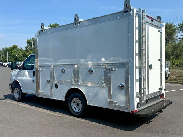 2025 Chevrolet Express Cutaway Work Van