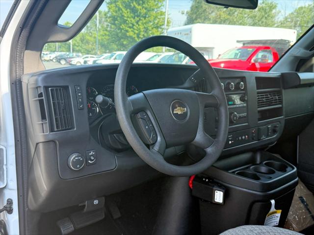 2025 Chevrolet Express Cutaway Work Van