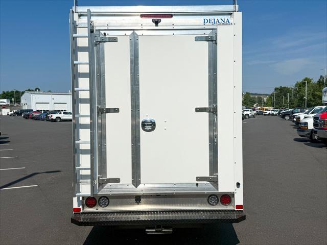 2025 Chevrolet Express Cutaway Work Van