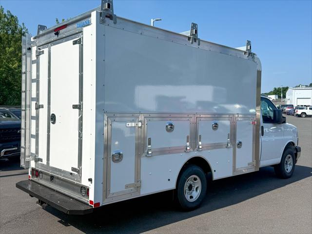 2025 Chevrolet Express Cutaway Work Van