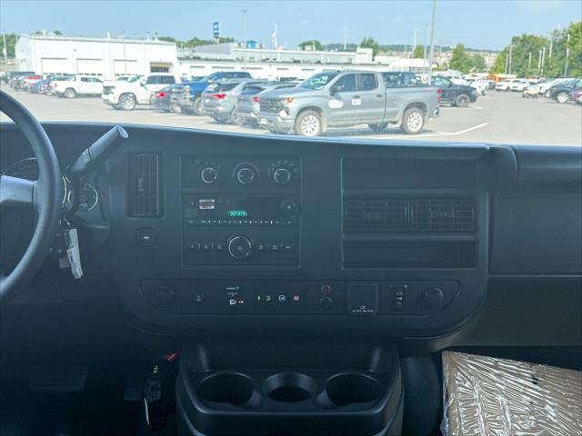 2025 Chevrolet Express Cutaway Work Van