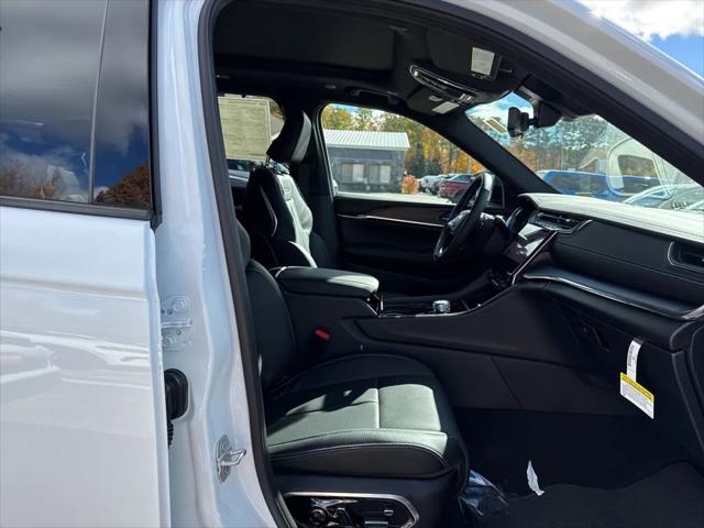 2025 Jeep Grand Cherokee Overland 4x4