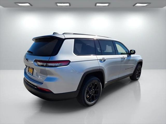 2025 Jeep Grand Cherokee GRAND CHEROKEE L ALTITUDE 4X4
