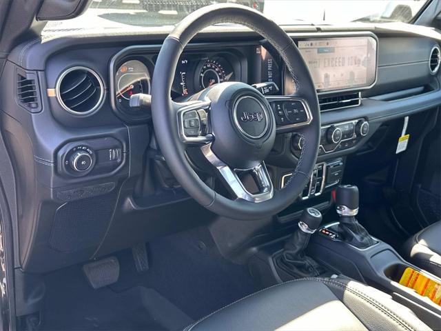 2025 Jeep Wrangler WRANGLER 4-DOOR SAHARA 2025 Jeep Wrangler WRANGLER 4-DOOR SAHARA