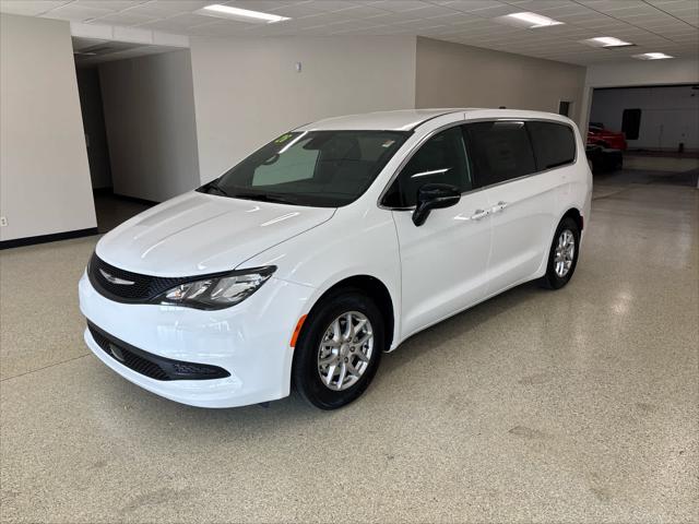 2026 Chrysler Voyager VOYAGER LX