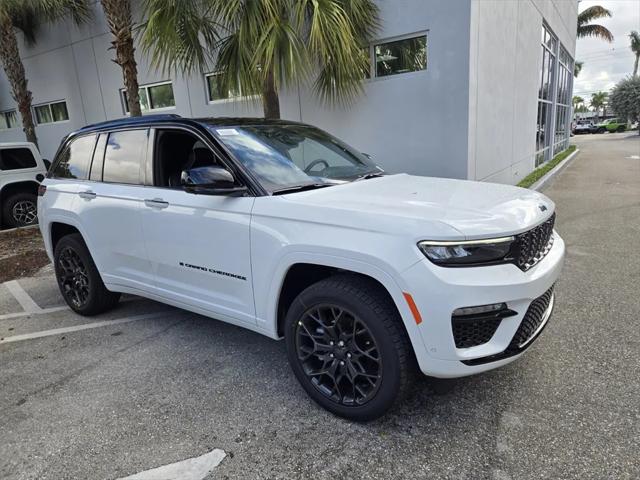 2025 Jeep Grand Cherokee GRAND CHEROKEE SUMMIT RESERVE 4X4