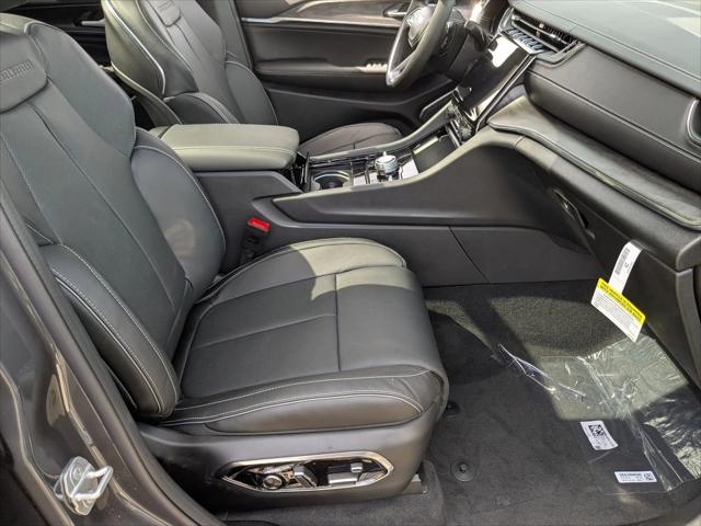 2025 Jeep Grand Cherokee Overland 4x4