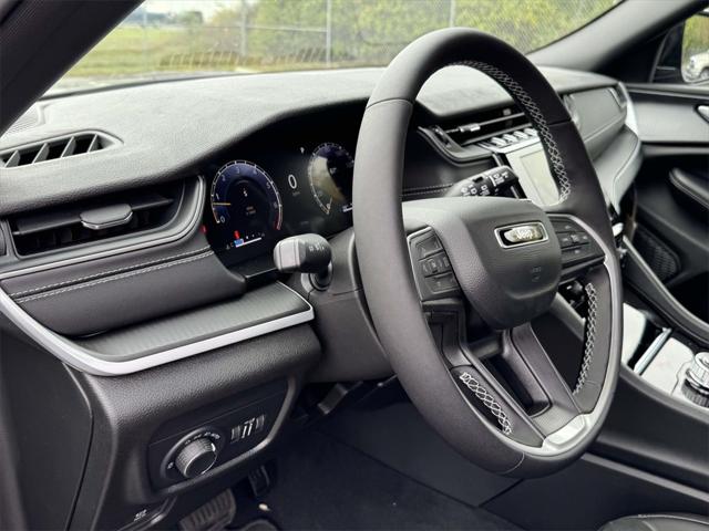 2025 Jeep Grand Cherokee GRAND CHEROKEE L ALTITUDE X 4X4 2025 Jeep Grand Cherokee GRAND CHEROKEE L ALTITUDE X 4X4