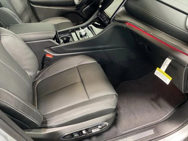 2025 Jeep Grand Cherokee Overland 4x4