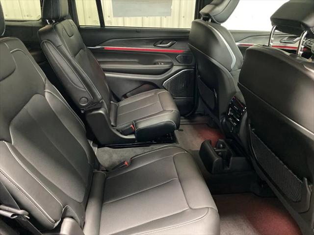 2025 Jeep Grand Cherokee Overland 4x4