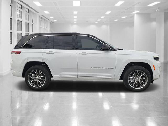 2025 Jeep Grand Cherokee GRAND CHEROKEE SUMMIT 4X4