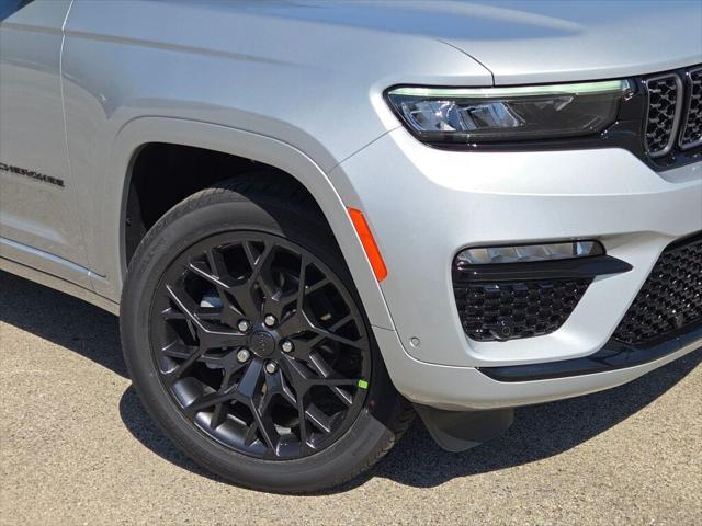 2025 Jeep Grand Cherokee GRAND CHEROKEE SUMMIT RESERVE 4X4