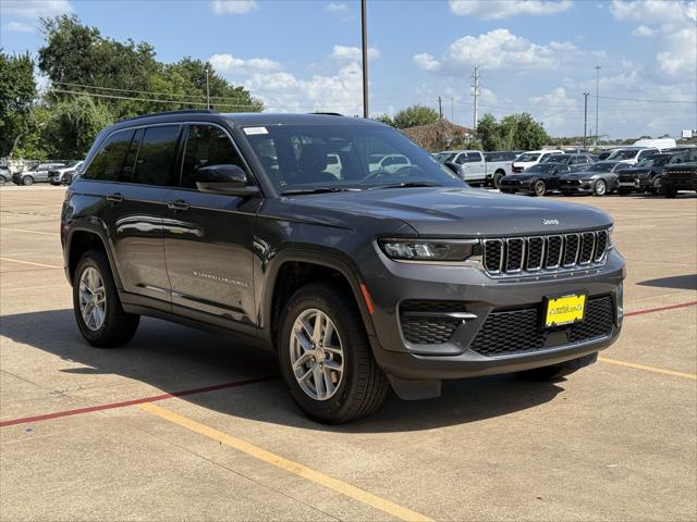 2025 Jeep Grand Cherokee GRAND CHEROKEE LAREDO X 4X2