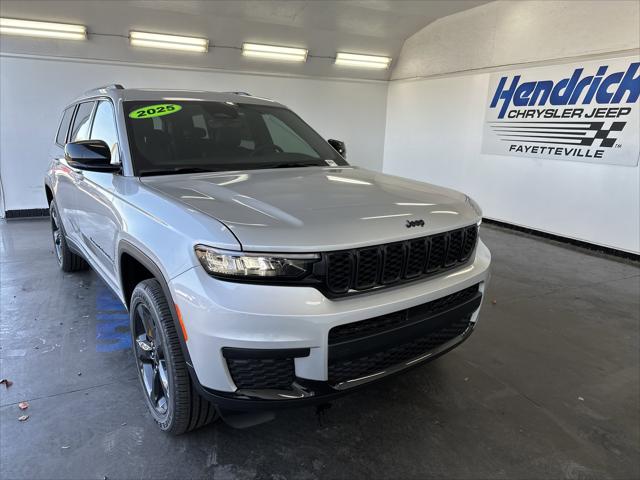 2025 Jeep Grand Cherokee GRAND CHEROKEE L ALTITUDE X 4X4
