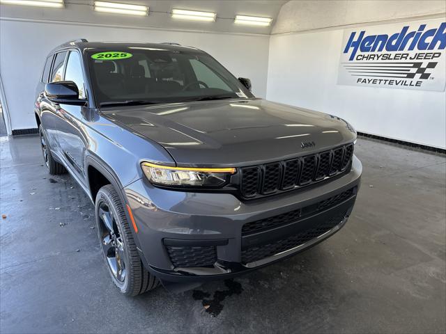 2025 Jeep Grand Cherokee GRAND CHEROKEE L ALTITUDE X 4X4