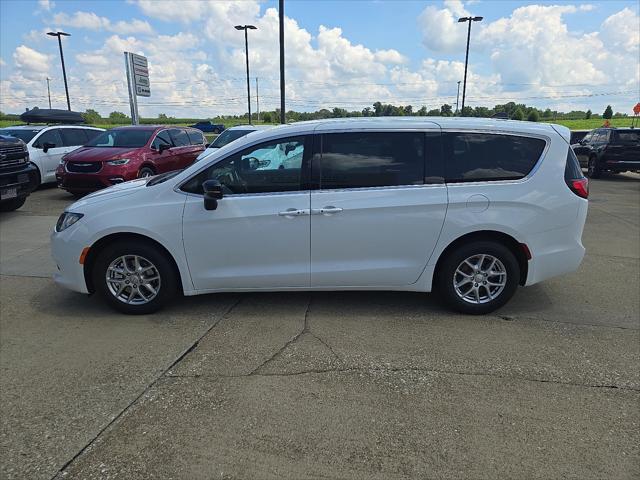 2026 Chrysler Voyager VOYAGER LX