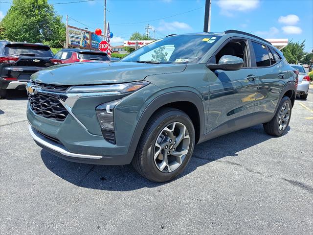 2025 Chevrolet Trax FWD LT