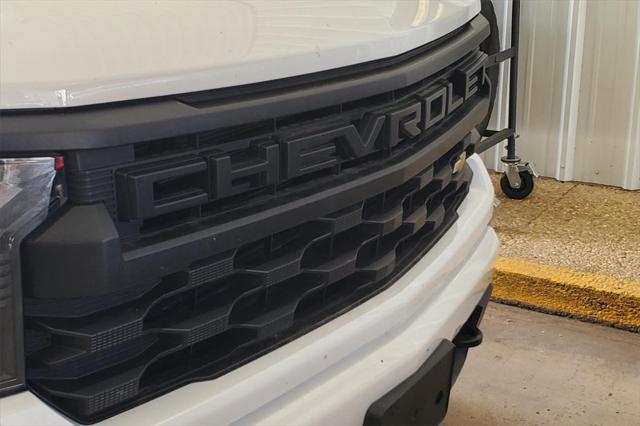 2025 Chevrolet Silverado 1500 2WD Crew Cab Short Bed Custom