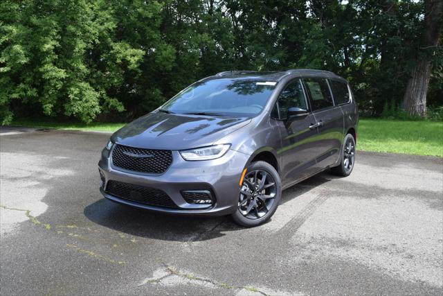 2023 Chrysler Pacifica Limited AWD