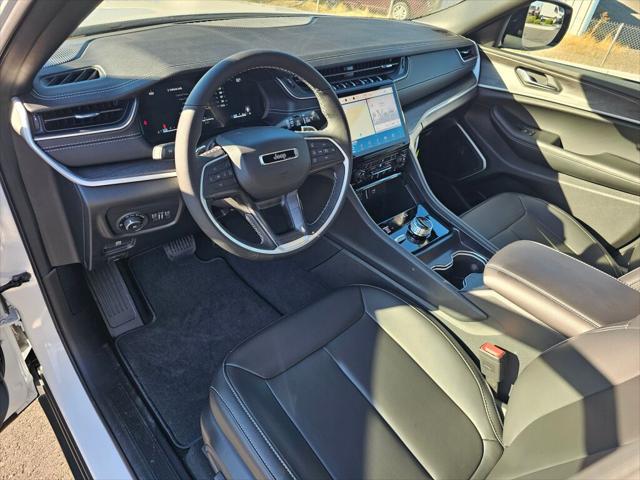 2025 Jeep Grand Cherokee GRAND CHEROKEE LIMITED 4X4 2025 Jeep Grand Cherokee GRAND CHEROKEE LIMITED 4X4